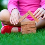 Werbung lockt Eltern und Kinder zu sinnlosen Geldausgaben